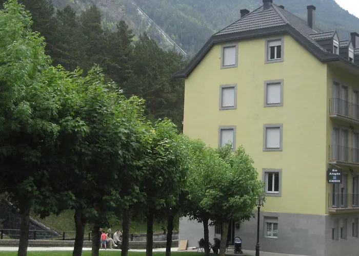 Albergue Turistico Rio Aragon